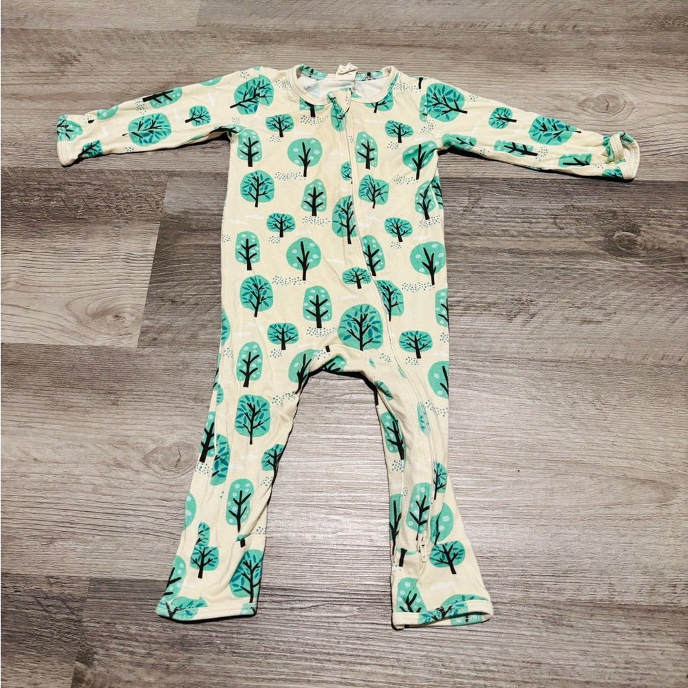 Larkspur Soft Cream baby sleeper romper One-Piece Green Trees Print 6-12 Mo